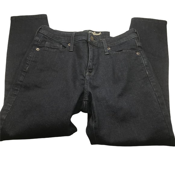 Universal Thread Women's 6 Short High Rise Skinny Dark Blue Jeans New With Tags - Picture 2 of 13